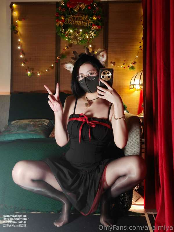 Naimi奶咪(奶味小咪)年末定制与圣诞企划 [51P+9V/884M]