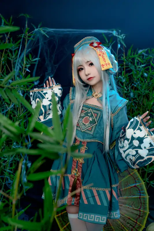 爆机少女喵小吉新作子不语与清平乐两套 [176P+4V/1.26G]